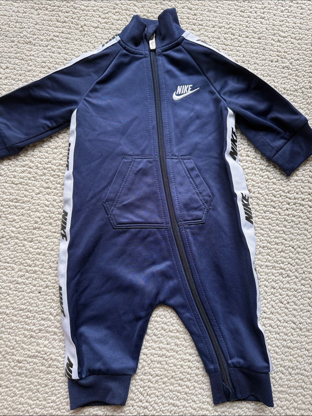 Nike boys newborn bundle - Picture 2 of 6
